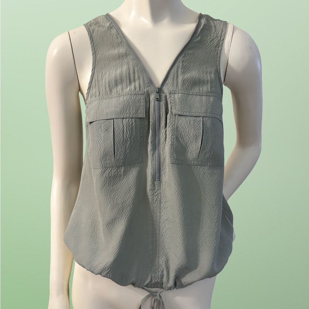 Trina Turk Gray Textured 100% Matte Silk Zip-Up Top